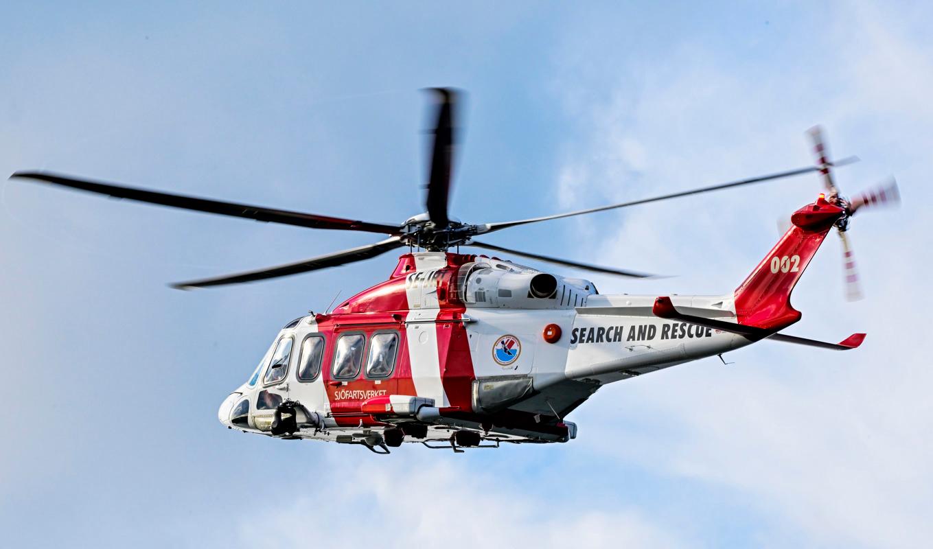 Flera båtar och en helikopter deltog i sökandet. Arkivbild. Foto: Jonas Ekströmer/TT