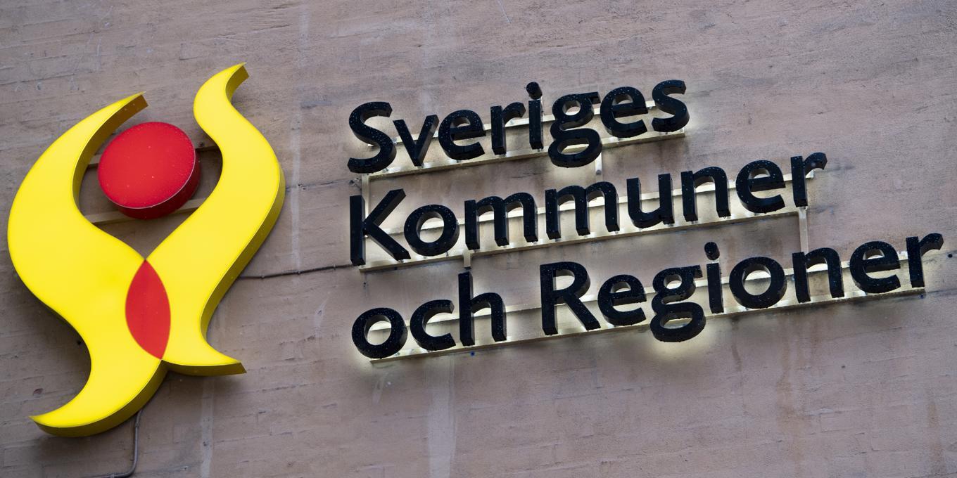 Fem pensionerade läkare beskriver i Dagens Medicin landets sjukvård som fångad i en dödsdans. SKR måste därför avskaffas. Den strimma hopp kvintetten försöker frammana är aningen fattig. Och snart är sommaren här. Foto: Henrik Montgomery/TT