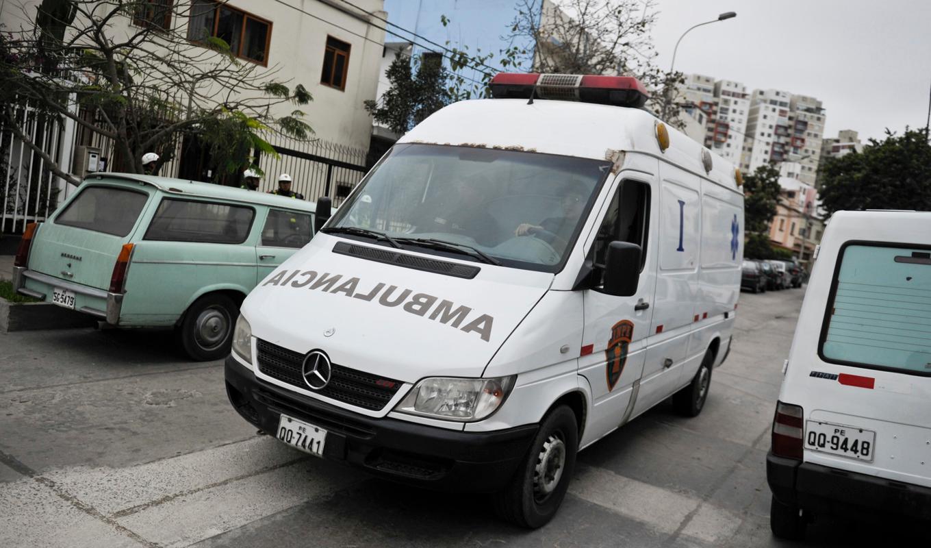 En ambulans anländer till ett sjukhus i Lima, Peru. Arkivbild.Foto: Ernesto Benavides/AFP/Getty Images