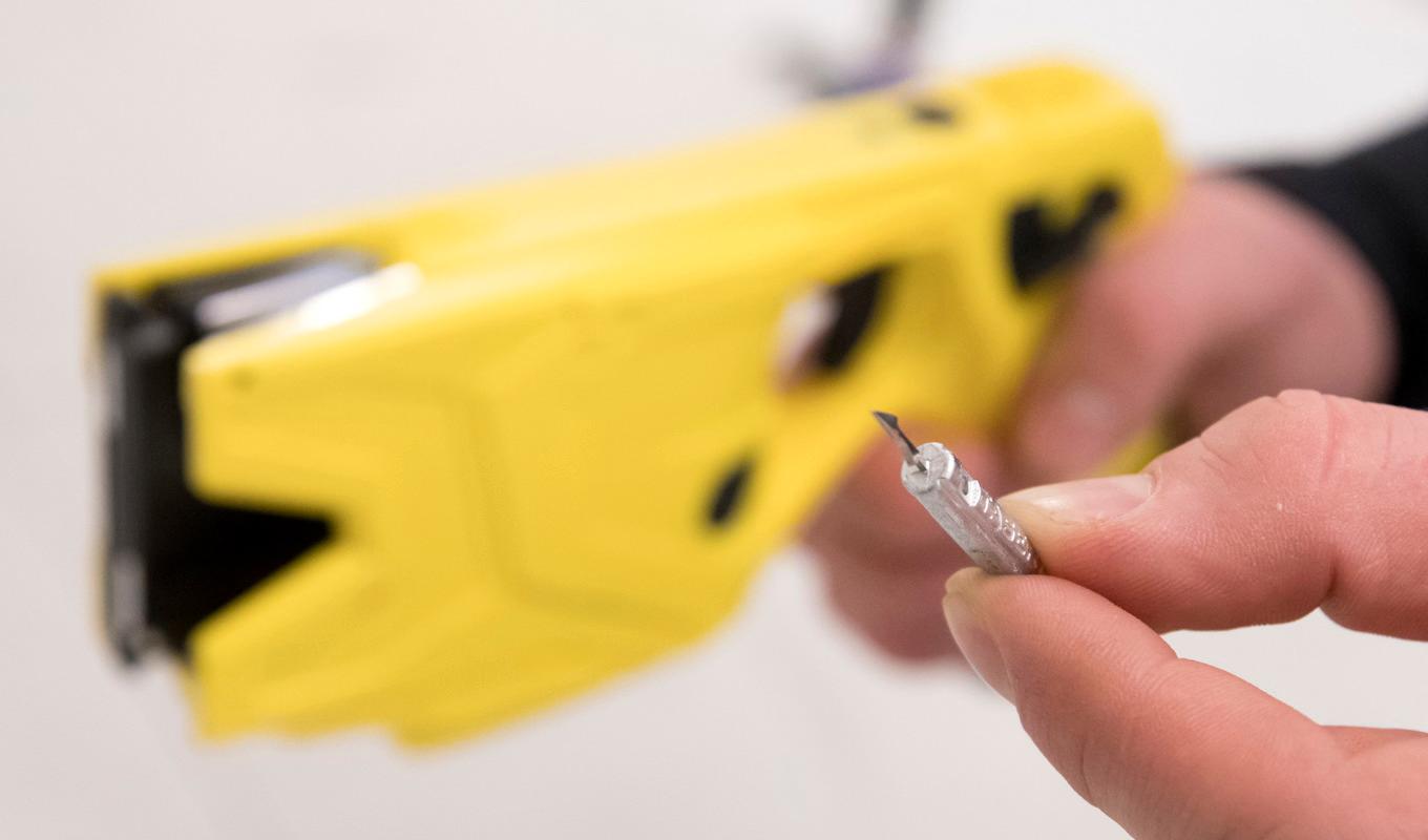Mannen försökte föra in ett elchockvapen i Sverige. Vapnet på bilden har inget med artikeln att göra. Arkivbild. Foto: Johan Nilsson/TT
