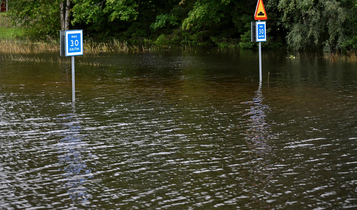 Det nya ovädret kan slå hårdare mot områden som redan drabbats av översvämning. Arkivbild. Foto: Björn Larsson Rosvall/TT