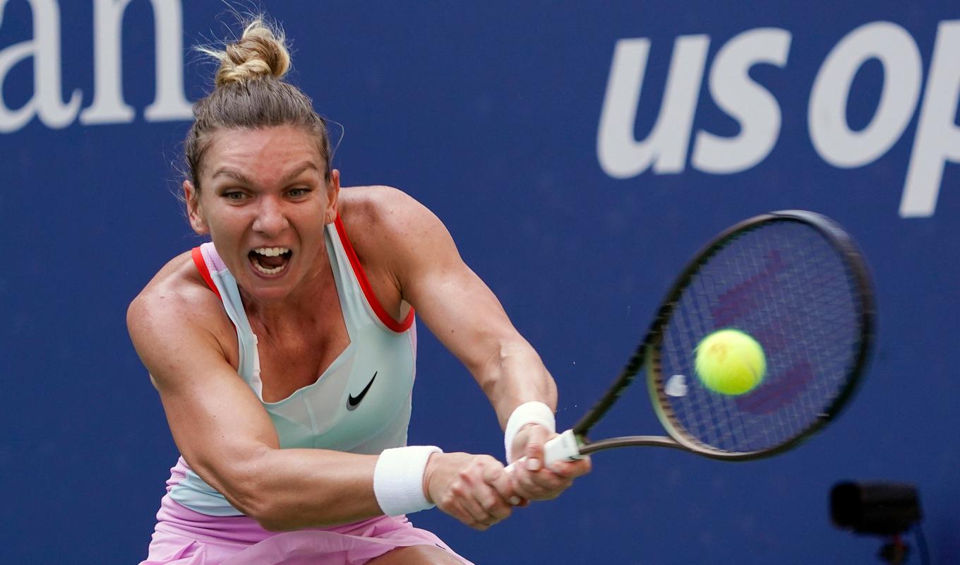 Simona Halep under en match i augusti förra året. Arkivbild. Foto: Seth Wenig/AP/TT