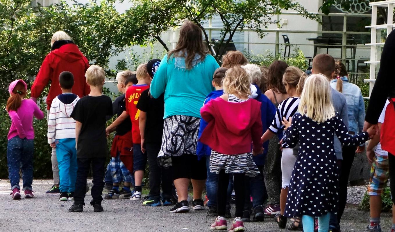 Färre lärare för att kommunen ska ha råd att betala ut sina pensioner? Arkivbild. Foto: Hasse Holmberg/TT