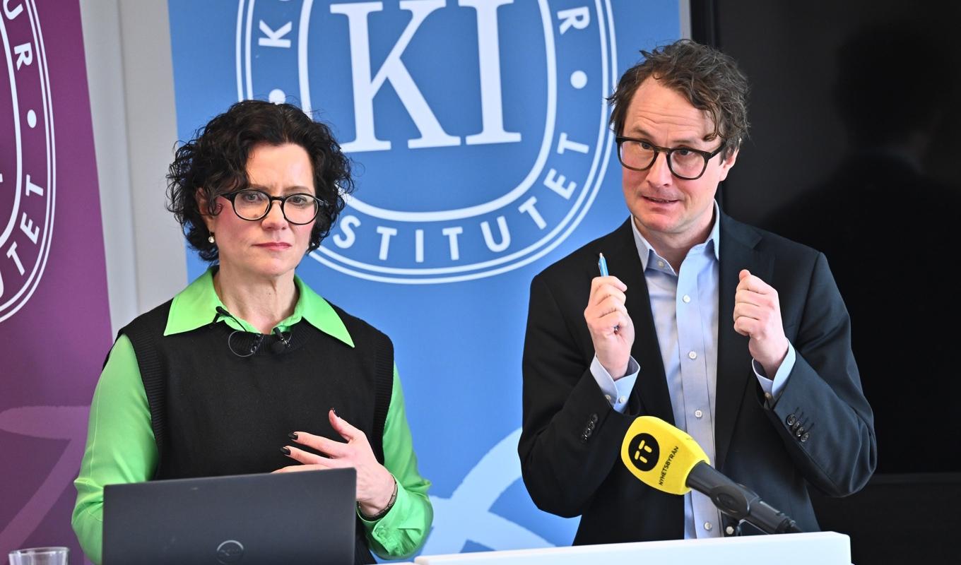 Konjunkturinstitutet (KI), med prognoschefen Ylva Hedén Westerdahl och generaldirektören Albin Kainelainen, presenterar nya konjunktursiffror. Arkivbild Foto: Claudio Bresciani/TT