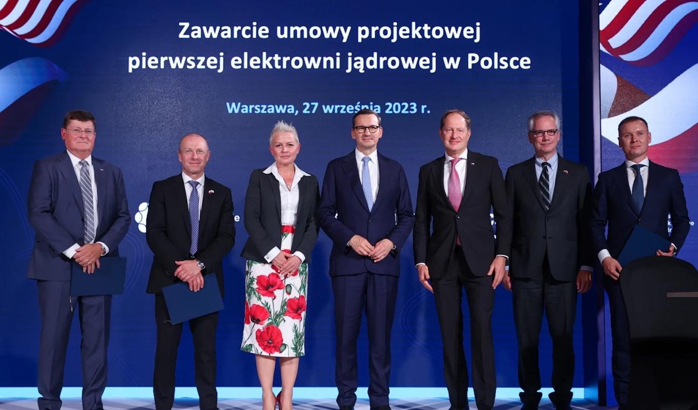 Polen och bolaget Westinghouse undertecknade i dag ett kontrakt om två kärnkraftverk med totalt sex reaktorer. Foto: Westinghouse