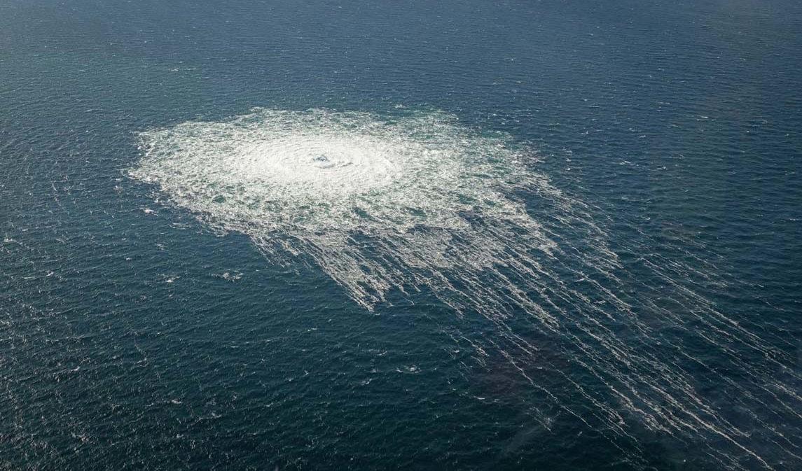 Så här såg det ut efter gasläckan vid Nordstream 2 förra hösten. Arkivbild. Foto: Forsvaret Danmark