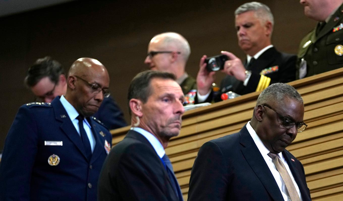 USA:s försvarsminister Lloyd Austin i samband med Natos möte i Bryssel. Foto: Virginia Mayo