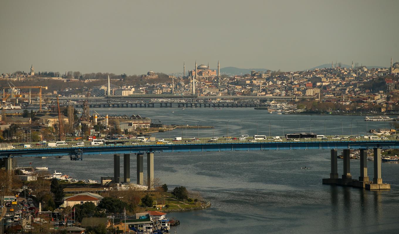 Turkiets ränta höjs kraftigt för att dämpa inflationstrycket. Foto: Emrah Gurel/AP/TT