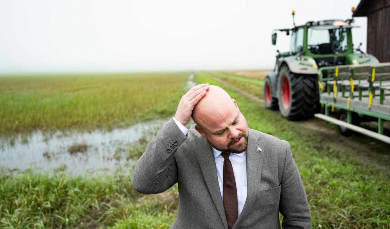 Peter Kullgren säger sig lita på länsstyrelsernas djurvårdshandläggare och har inte visat något större intresse för KD:s löfte om att ställa krav på myndighetscheferna. Foto: PontusLundahl/TT