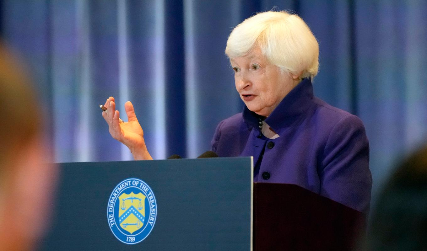 USA:s finansminister Janet Yellen vid en pressträff efter ett möte med Kinas vice premiärminister He Lifeng. Foto: Eric Risberg/AP/TT