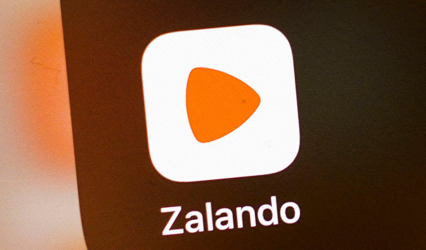 Zalando får kritik för att sälja kläder som glorifierar gängkriminalitet. Arkivbild. Foto: Lise Åserud/NTB/TT