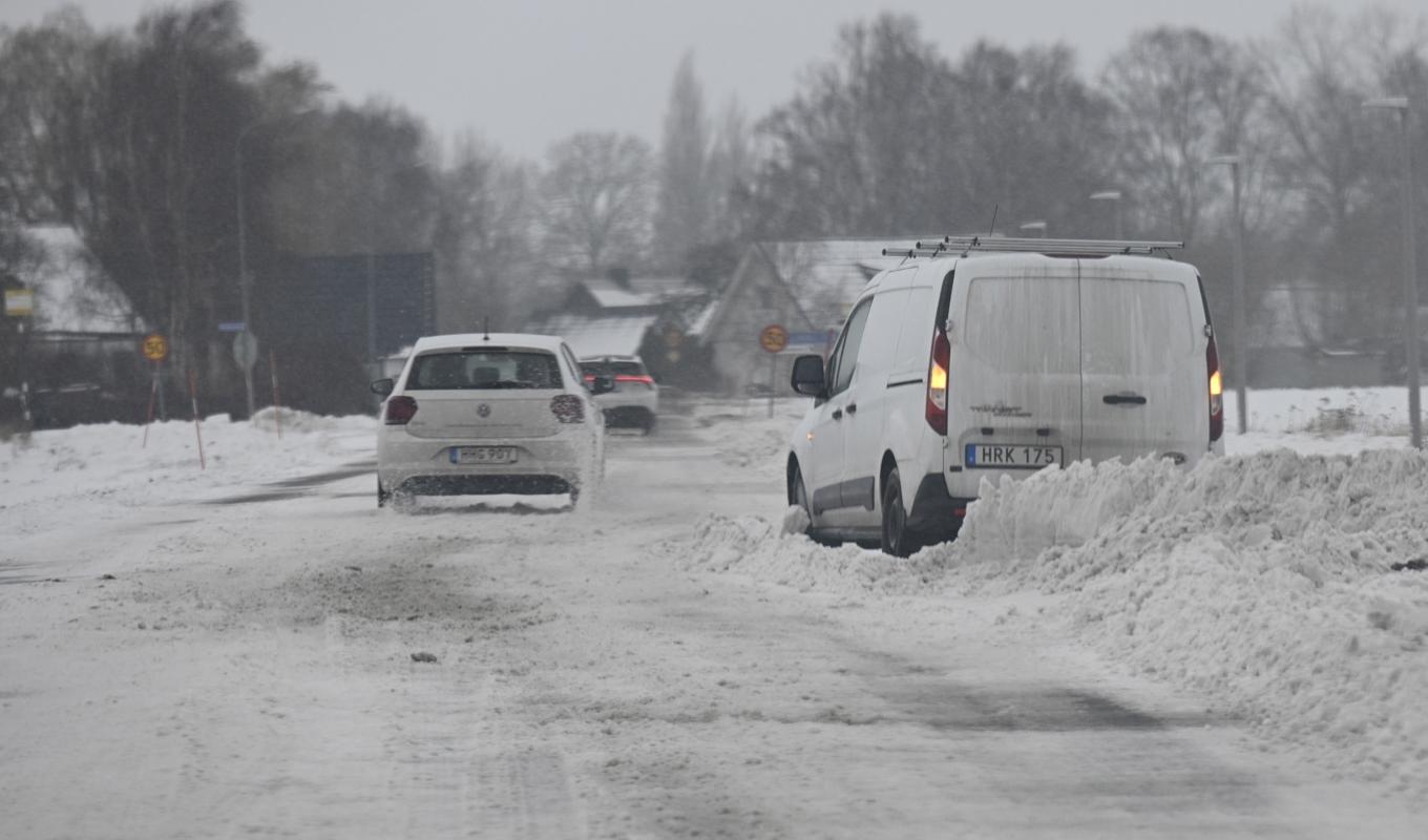 Med temperatur som pendlar mellan minus och plus finns stor risk för halka. Arkivbild. Foto: Johan Nilsson/TT