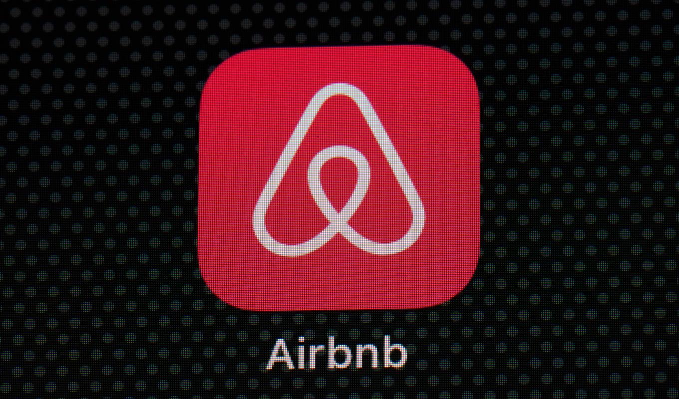 Airbnb går med på att betala motsvarande nästan 6,5 miljarder kronor i utebliven skatt till italienska skattemyndigheten. Arkivbild. Foto: Patrick Semansky/AP/TT