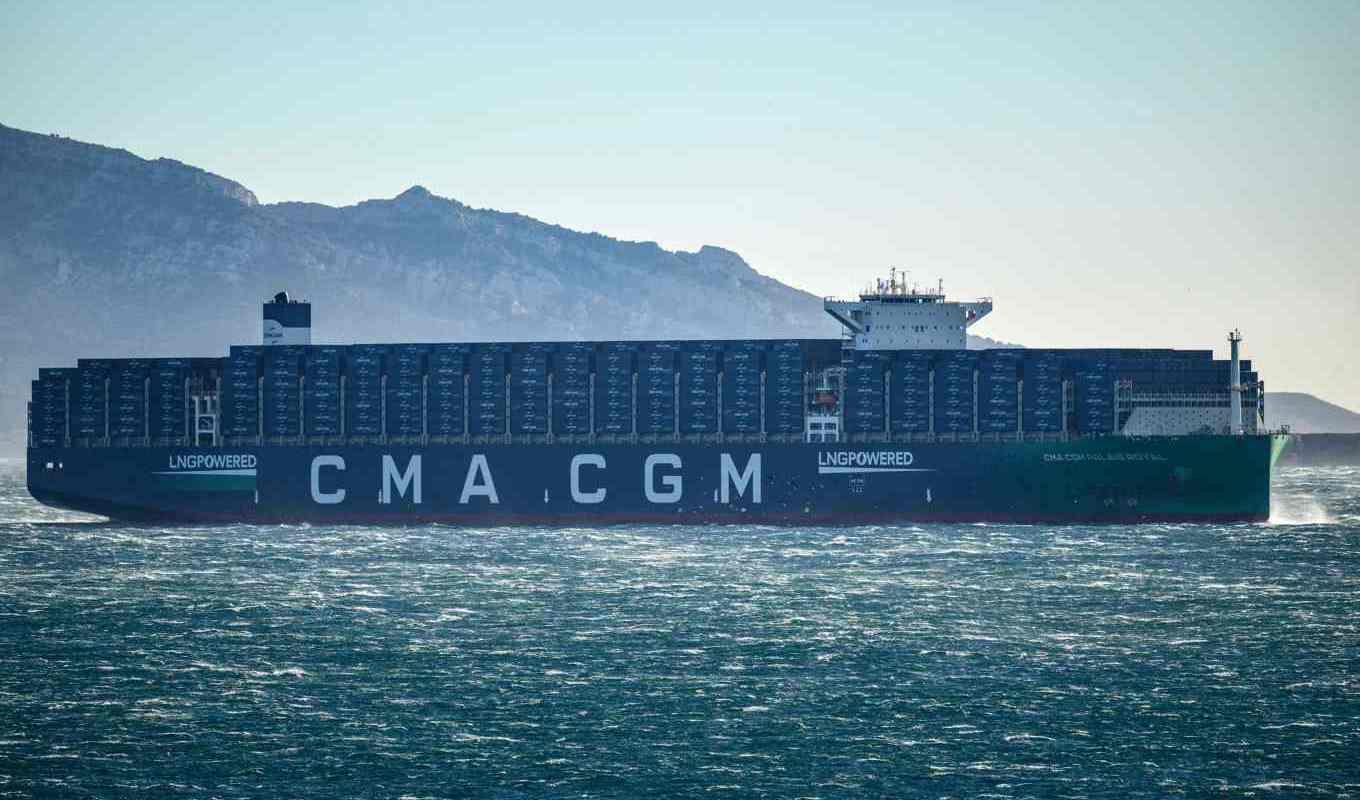 USA hävdar att Iran hjälper Huthirörelsen i Jemen i planeringen av attacker mot handelsfartyg i Röda havet. Attackerna har fått flera stora rederier, som franska CMA GCM, att pausa trafiken i området. Arkivbild. Foto: Christophe Simon/AFP/TT