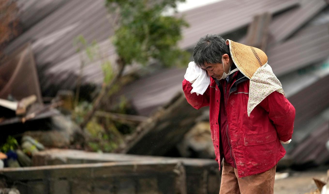 Antalet döda efter kraftiga skalv i Japan har nu stigit till 62, enligt lokala myndigheter. Foto: Hiro Komae/AP/TT