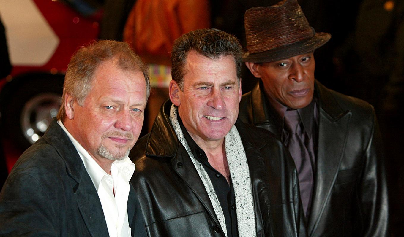 David Soul till vänster, tillsammans med Paul Michael Glaser och Antonio Fargas som alla spelade i 70-talsklassikern "Starsky & Hutch". Arkivbild. Foto: John D McHugh/AP/TT
