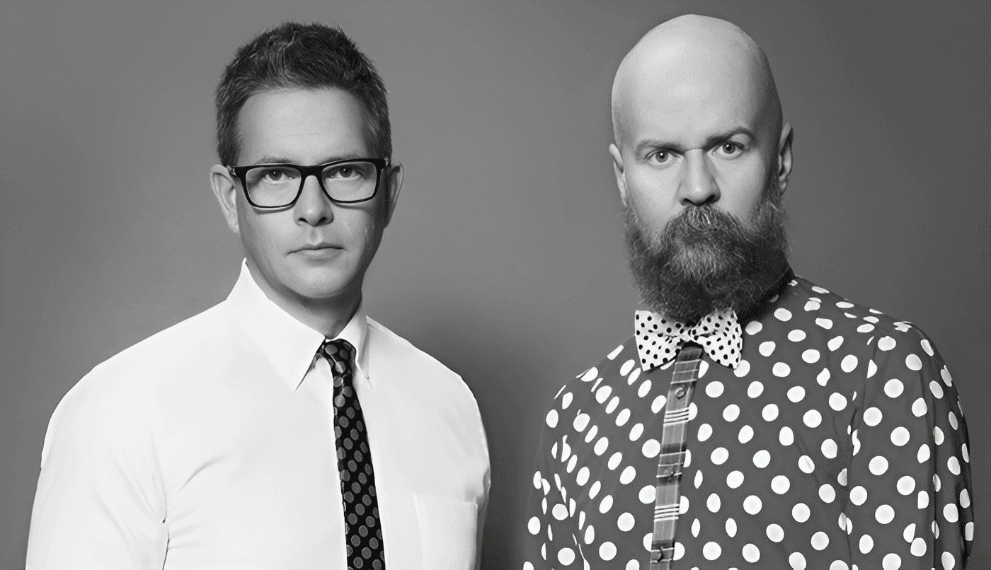 Alexander Bard (t h) och Jan Söderqvist utkom med sin första bok Nätokraterna år 2000.
Framför allt Bard syns ofta i offentligheten, förr som musiker, numera som debattör. Foto: Bookmark
