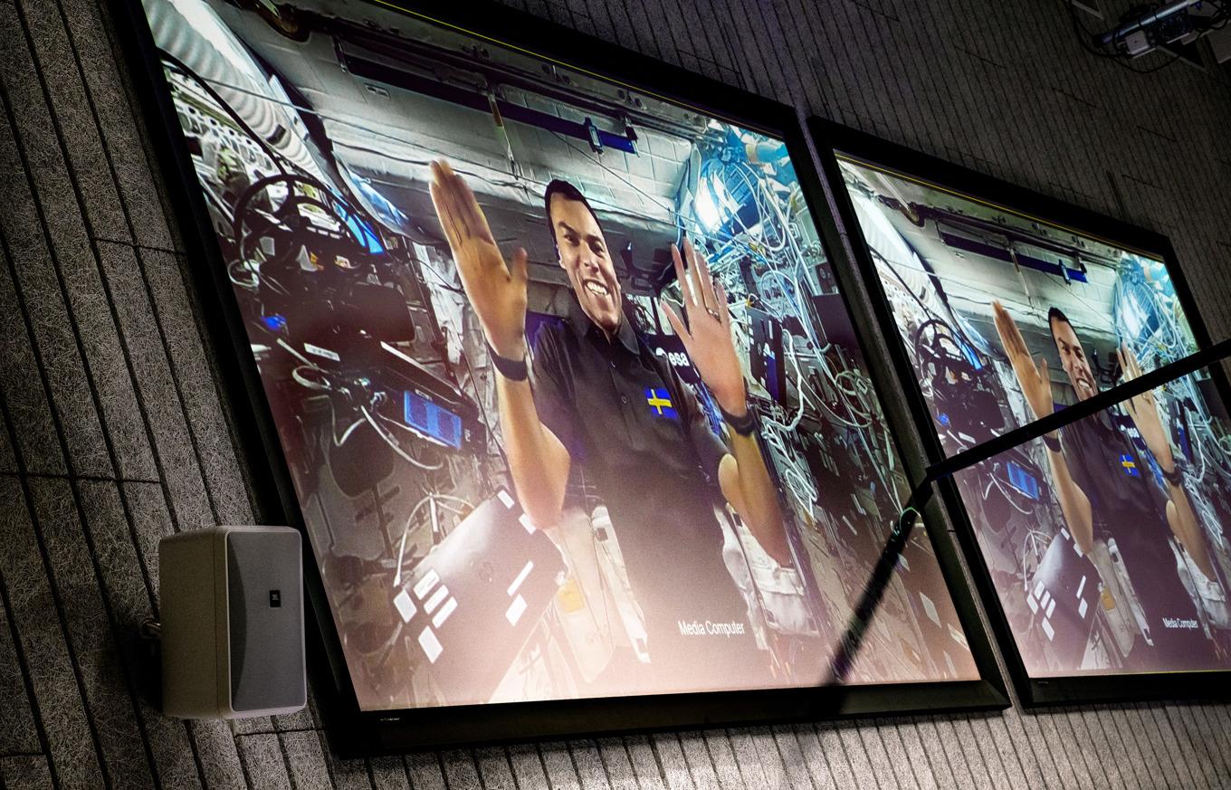 Svenske astronauten Marcus Wandt får stanna kvar i rymden lite längre än planerat. Foto: Claudio Bresciani/TT