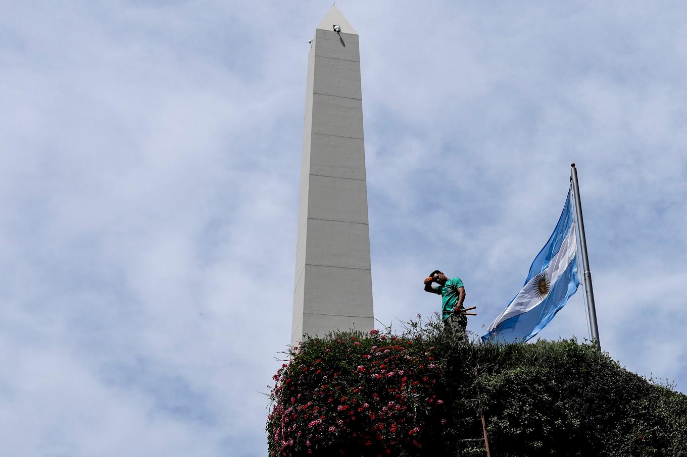 Det kan bli svettigt för argentinare om OECD får rätt i sin prognos angående landets inflation. Foto: Matias Delacroix/AP/TT
