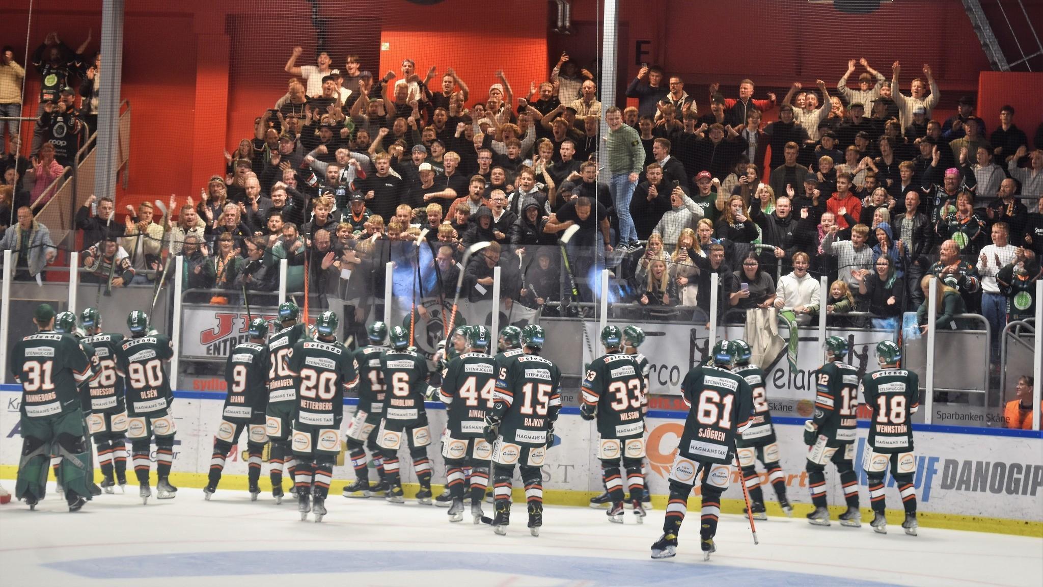 Kristianstads IK tvångsnedflyttades till division 1 från hockeyallsvenskan. Nu försöker Skåneklubben komma tillbaka, men det är tufft. Foto: Lasse Svensson