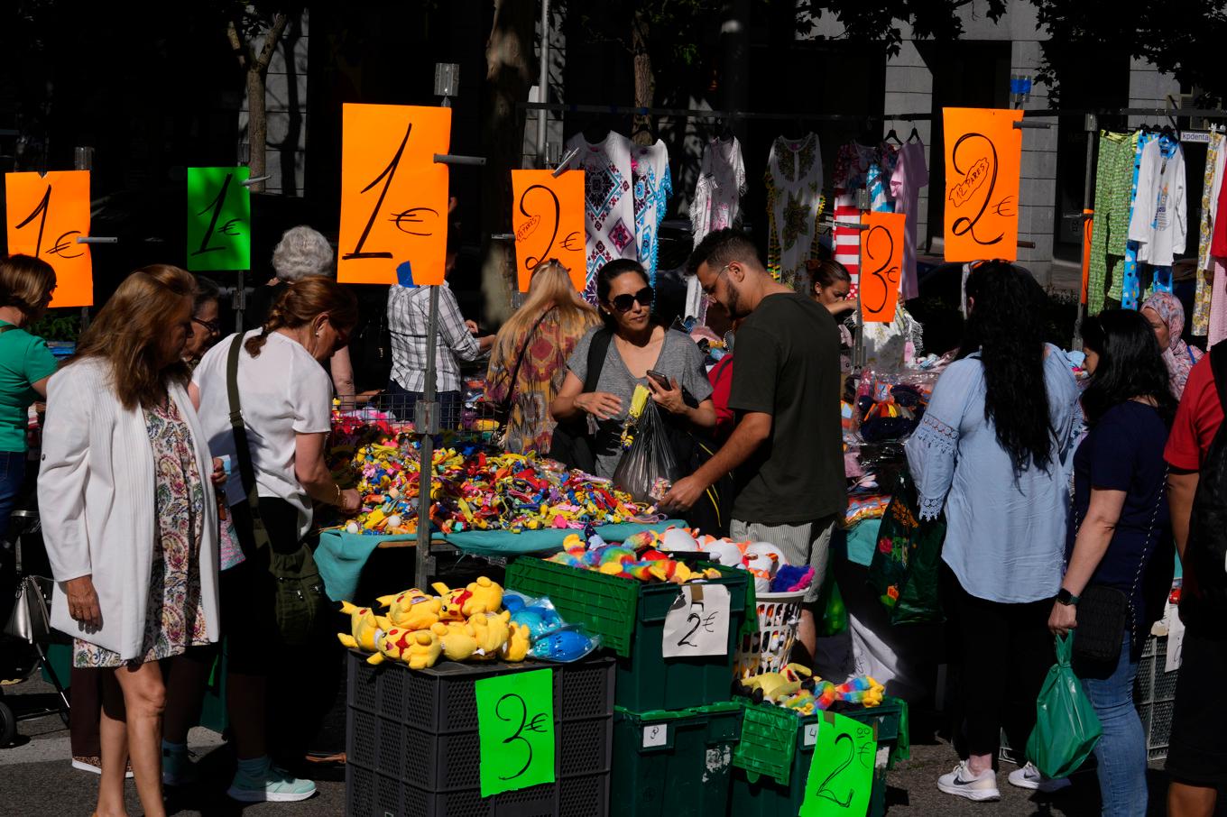 Prisstatistik från Spanien – först ut med marsberäkningar i Europa. Arkivbild Foto: Paul White AP/TT