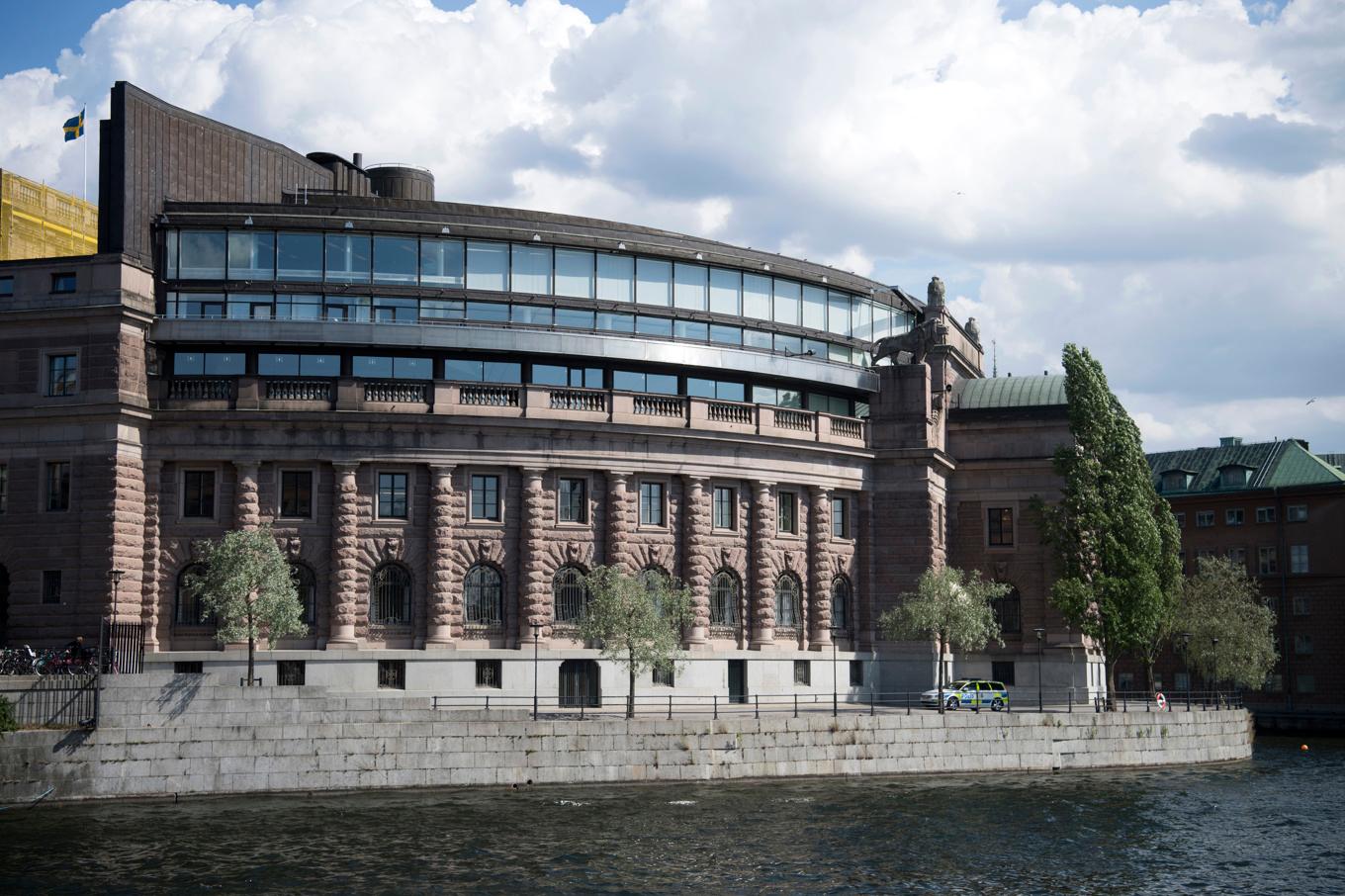 Riksdagen ska enligt plan rösta om den nya könstillhörighetslagen den 17 april. Arkivbild. Foto: Henrik Montgomery/TT