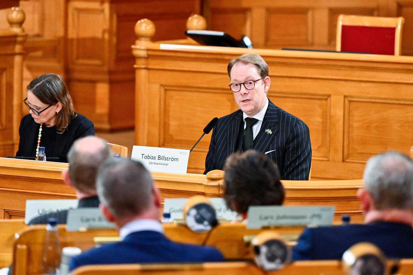 Utrikesminister Tobias Billström (M) pressades i KU om sitt uttalande gällande kriget mellan Israel och Hamas. Foto: Anders Wiklund/TT