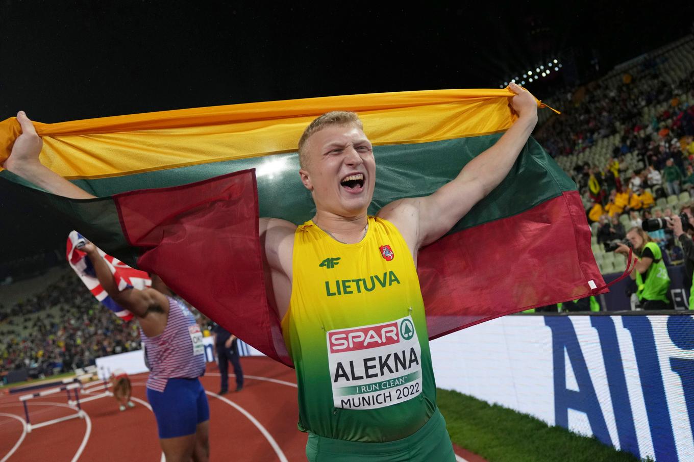 Mykolas Alekna efter sitt EM-guld 2022. Arkivbild. Foto: Matthias Schrader/AP/TT