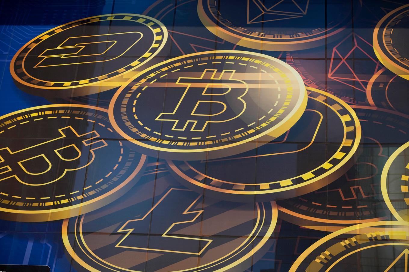 Kryptovalutan bitcoin var på en historisk topp på över 73|000 dollar den 13 mars. Sedan dess har den fallit tillbaka till knappt 63|000 dollar. Arkivbild Foto: Kin Cheung AP/TT
