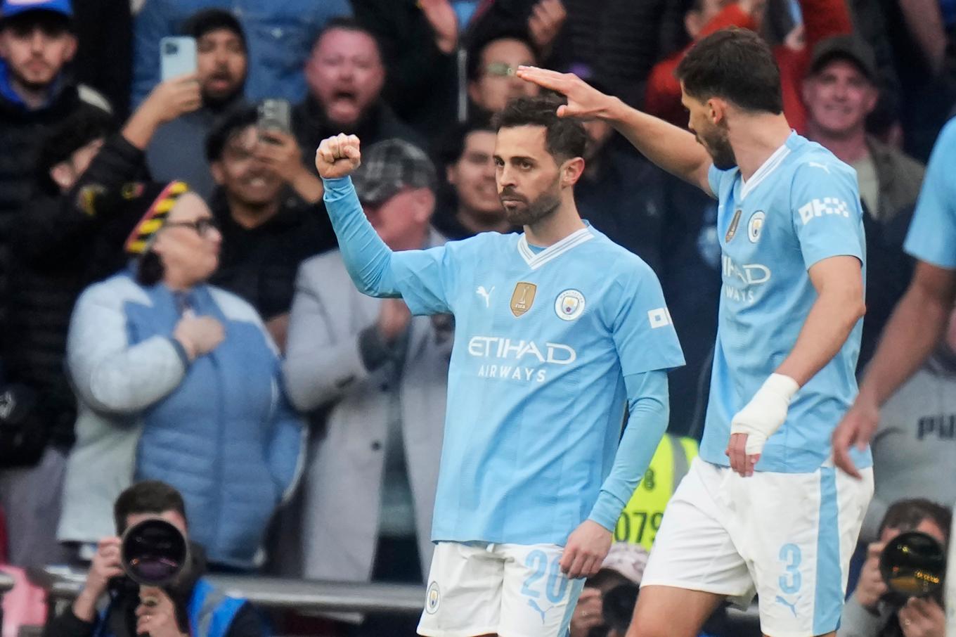 Bernardo Silva sköt Manchester City till FA-cupfinal med matchens enda mål i semifinalen hemma mot Chelsea. City vann FA-cupen i fjol. Foto: Alastair Grant/AP/TT