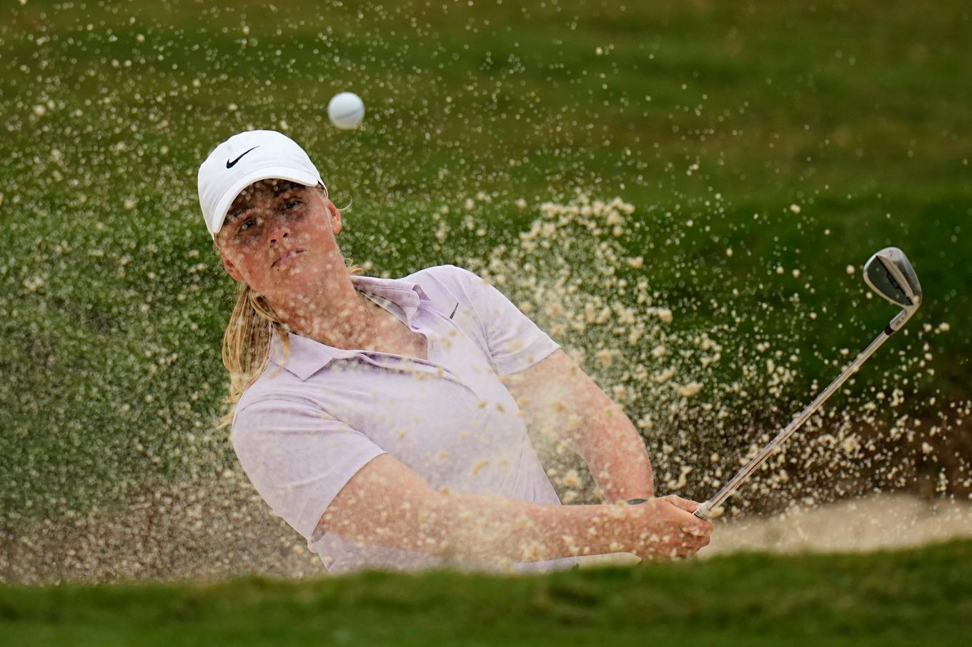 Maja Stark ligger delad femma, tre slag efter de båda som leder, efter andra rundan i tourtävlingen i Texas. Foto: Eric Gay/AP/TT