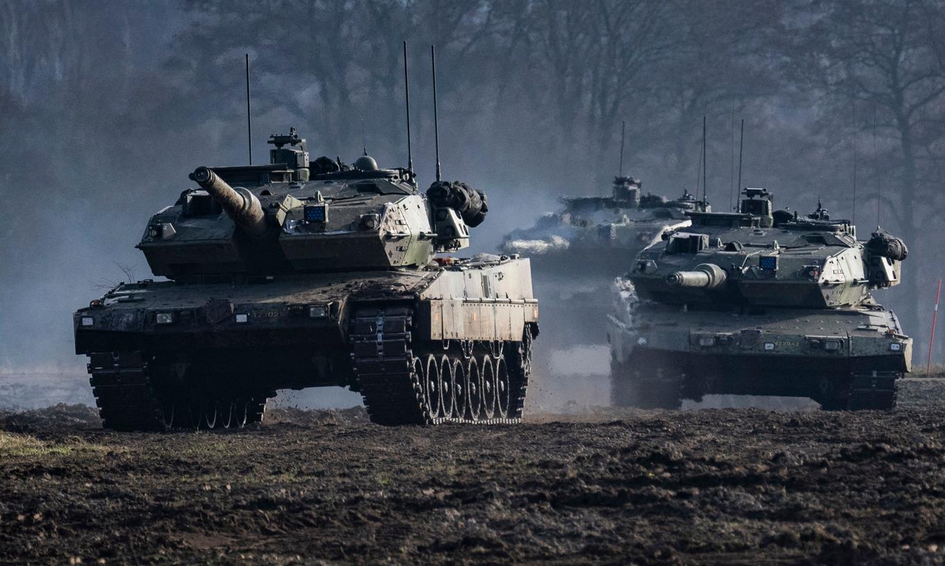 Stridsvagn 122 Leopard under framryckning vid en uppvisning på P7 i mars. Foto: Johan Nilsson/TT