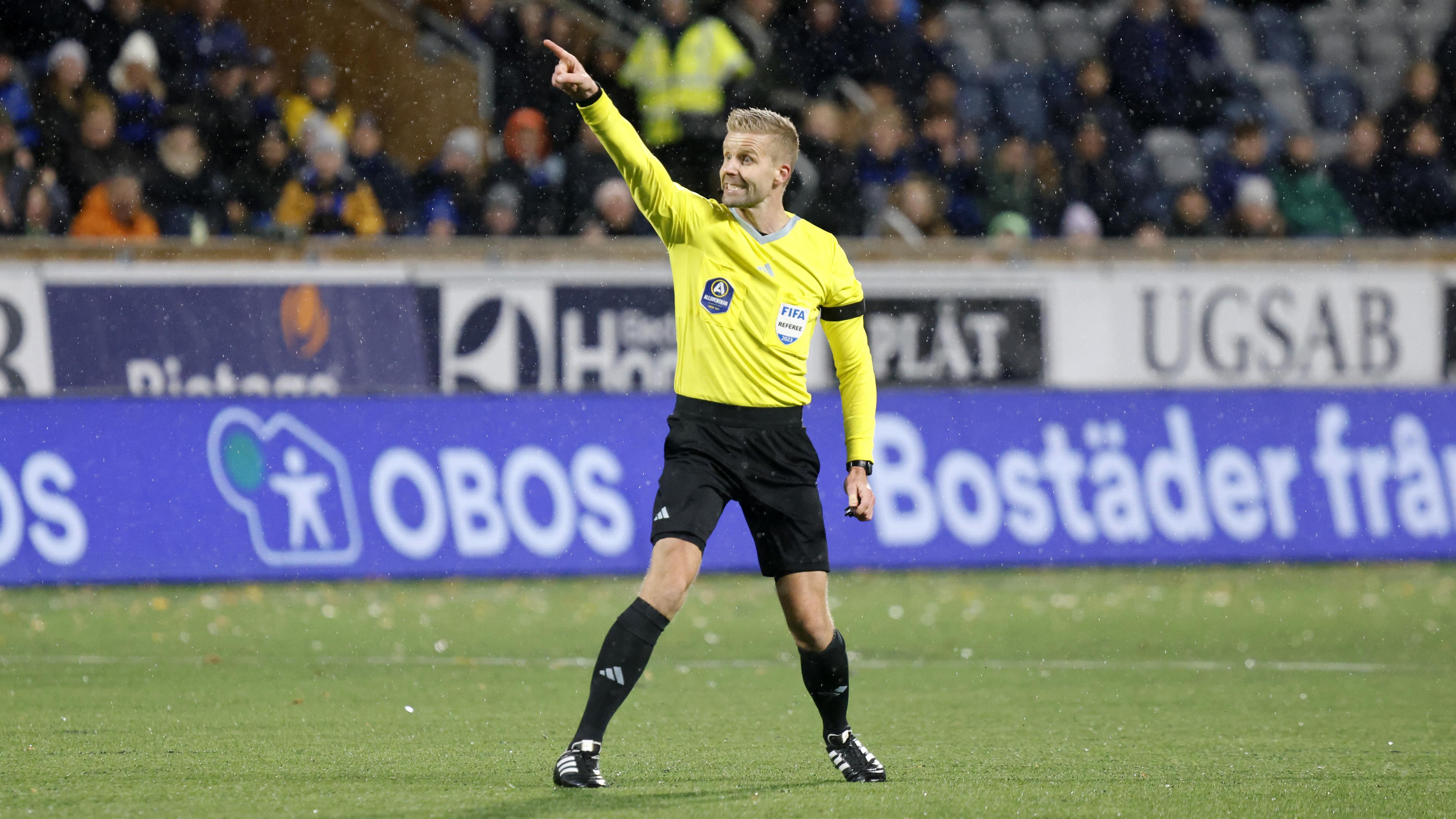 Glenn Nyberg blev Fifa-domare 2016 och är en av sex svenska domare med VAR-utbildning. Sverige är ett av få länder i Europa som inte använder VAR. Foto: Staffan Claesson/TT