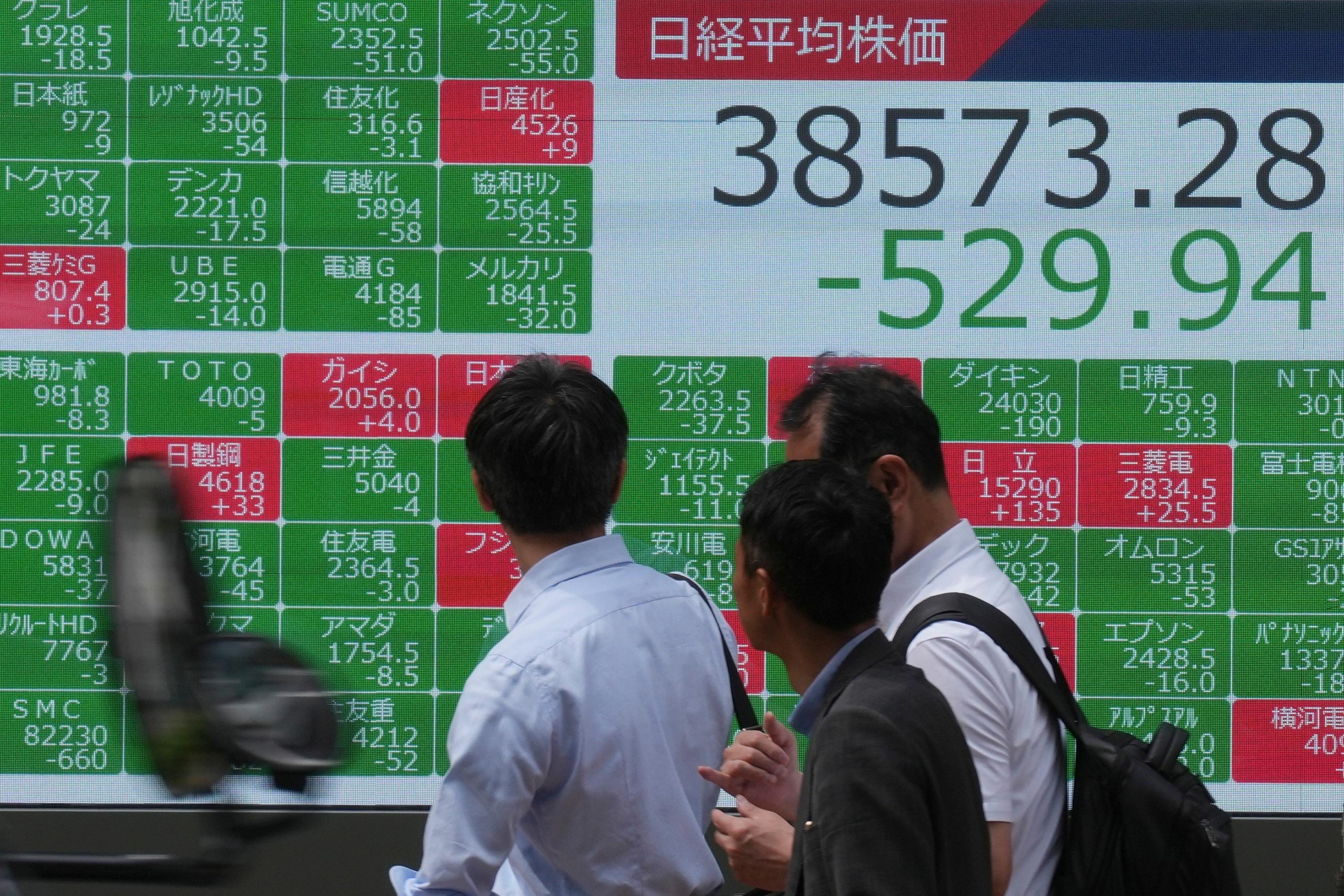 Bistert på Tokyobörsen. Bilden är tagen 24 maj. Foto: Eugene Hoshiko/AP/TT
