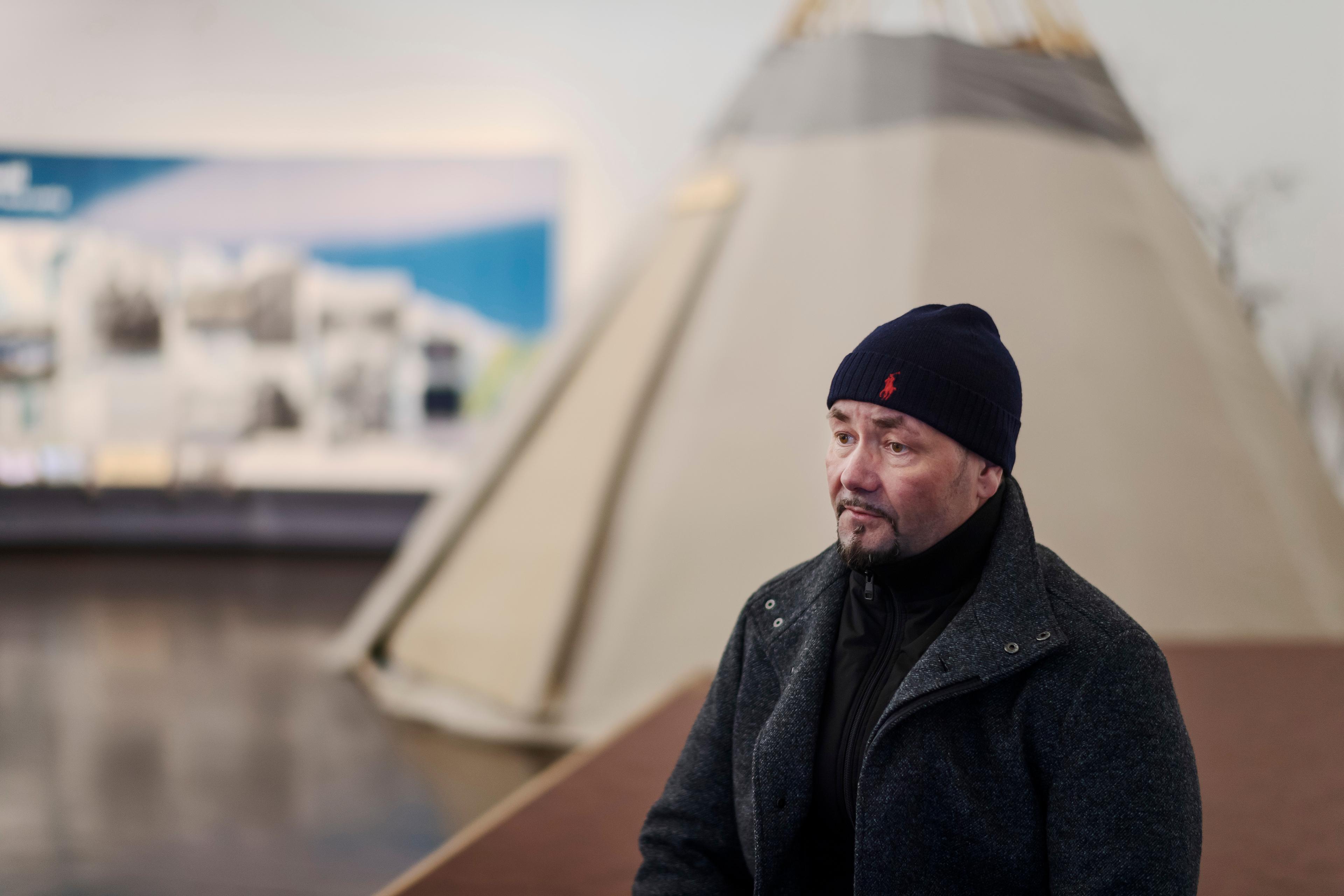 Mikael Kuhmunen, ordförande för Sirges sameby, är en av författarna till debattartikeln. Arkivbild. Foto: Paul Wennerholm/TT