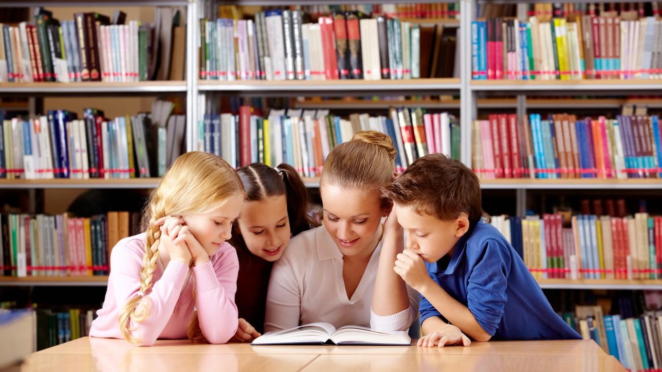 Under år 2023 anordnades fler aktiviteter för barn på de svenska folkbiblioteken, jämfört med året innan. Detta framgår av biblioteksstatistik från Kungliga biblioteket. Foto: Shutterstock