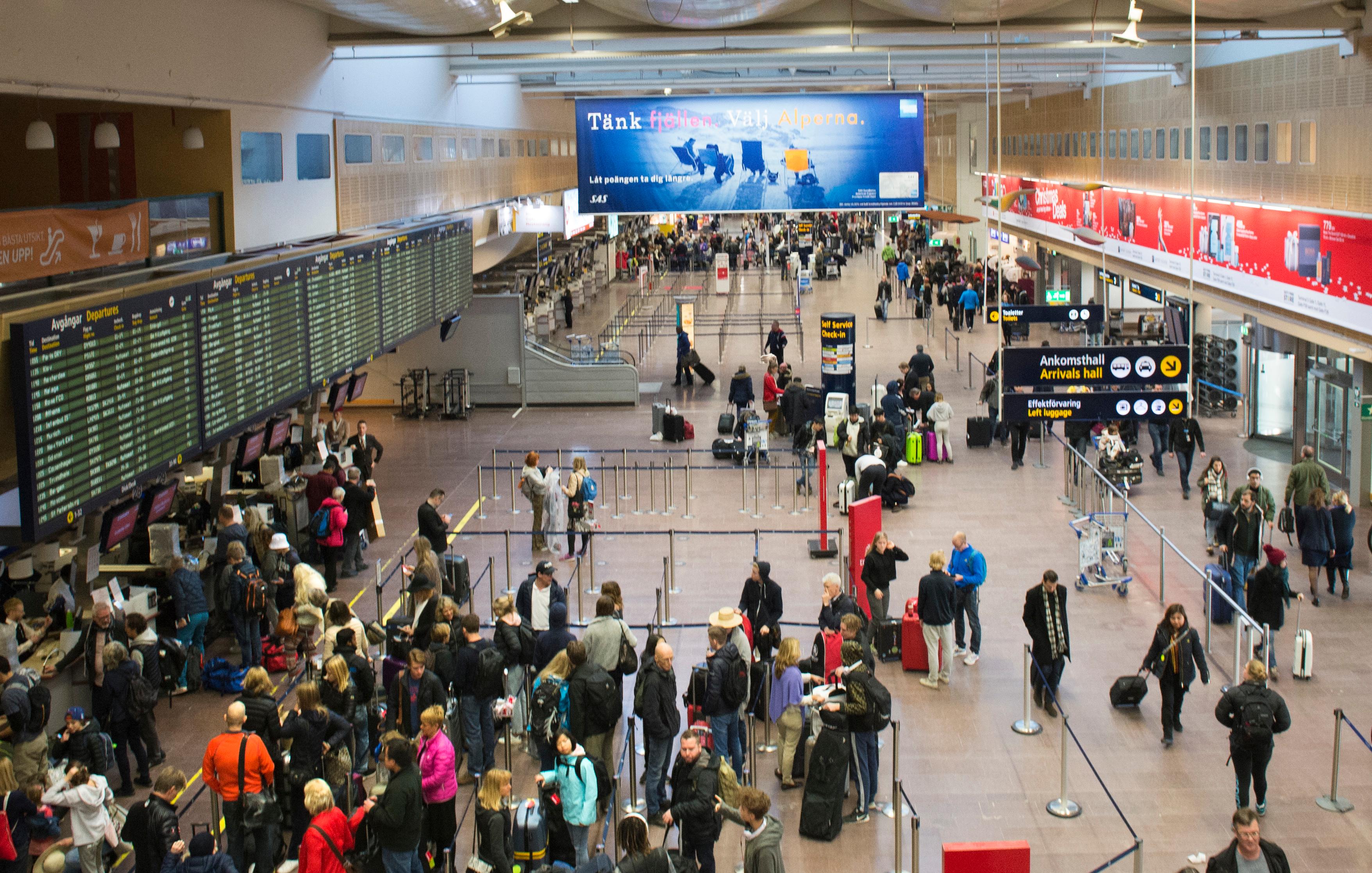 Reskassan för svenskar på väg ut i Europa eller till USA har stärkts inför sommaren. Arkivbild Foto: Fredrik Sandberg/TT