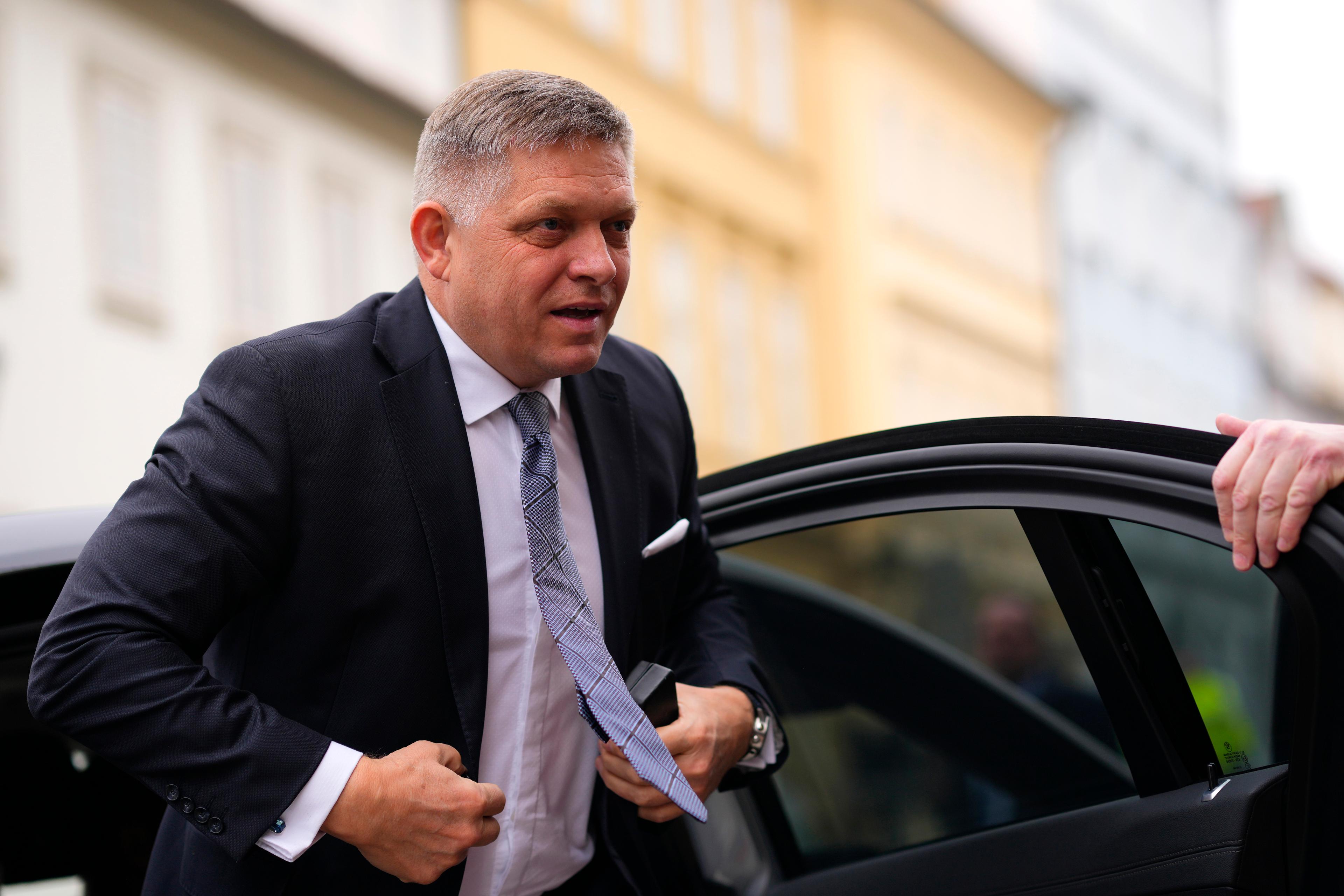 Slovakiens premiärminister Robert Fico. Arkivbild. Foto: Petr David Josek/AP/TT