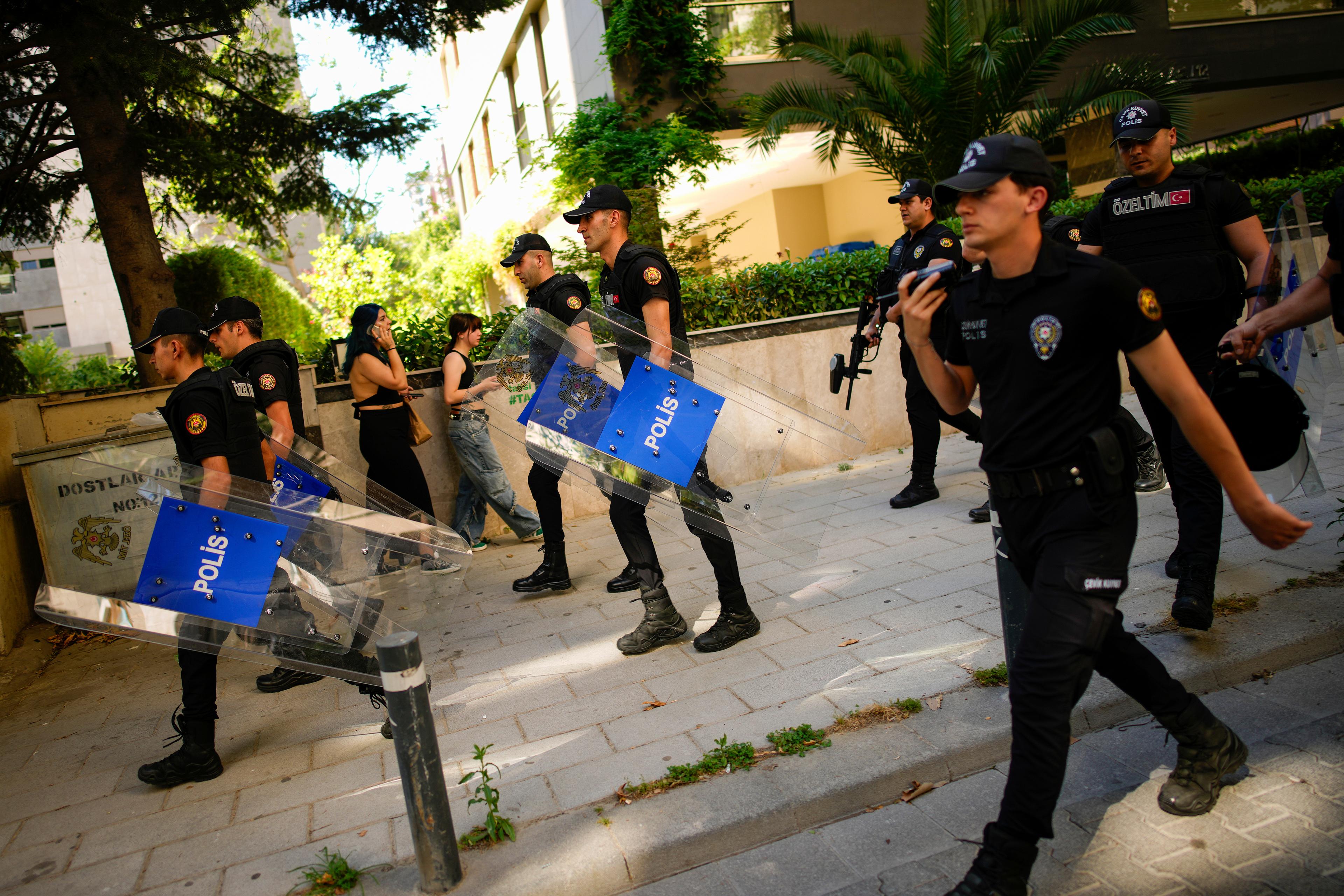 Många antisyriska demonstranter har gripits i Turkiet. Arkivbild. Foto: Emrah Gurel/AP/TT