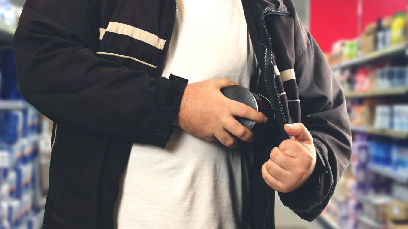 Allt fler handlare runt om i Sverige uppger att de funderar på att lägga ned sin butik på grund av upprepad brottslighet. Foto: Shutterstock