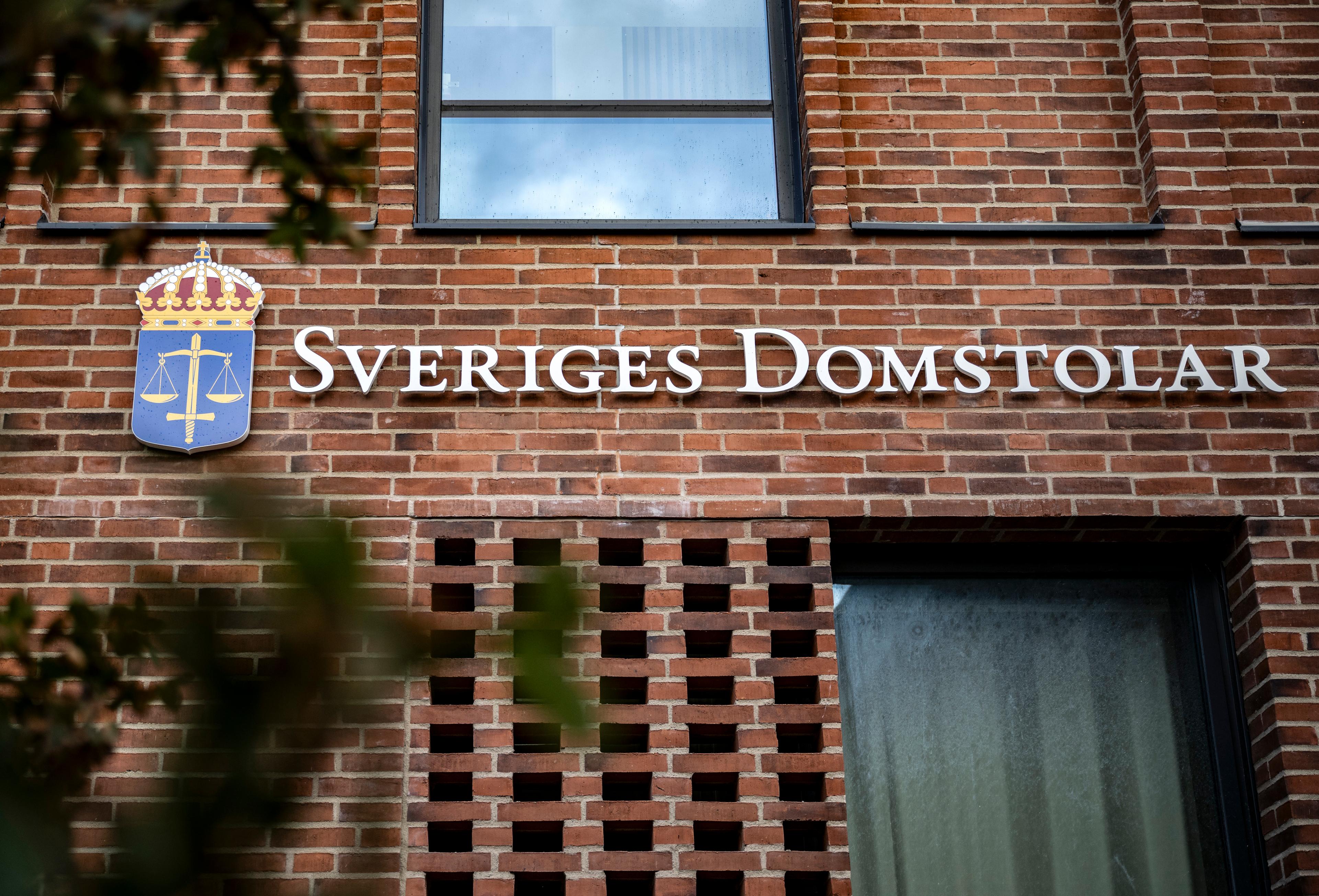 En pappa i Malmö hängde ut en man på Facebook med namn och bild på grund av misstankar om att mannen våldtagit hans dotter. Nu åtalas pappan för grovt förtal. Arkivbild. Foto: Johan Nilsson/TT