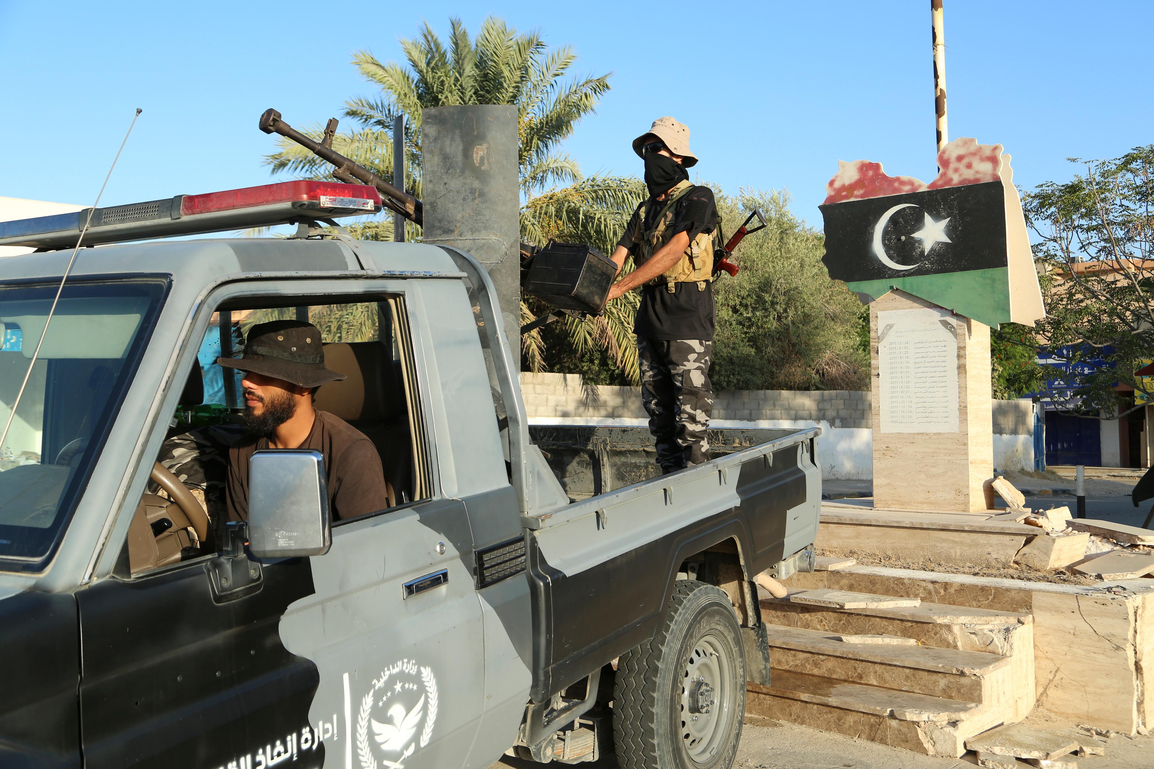Libyska säkerhetsstyrkor i huvudstaden Tripoli. Arkivbild. Foto: Yousef Murad/AP/TT