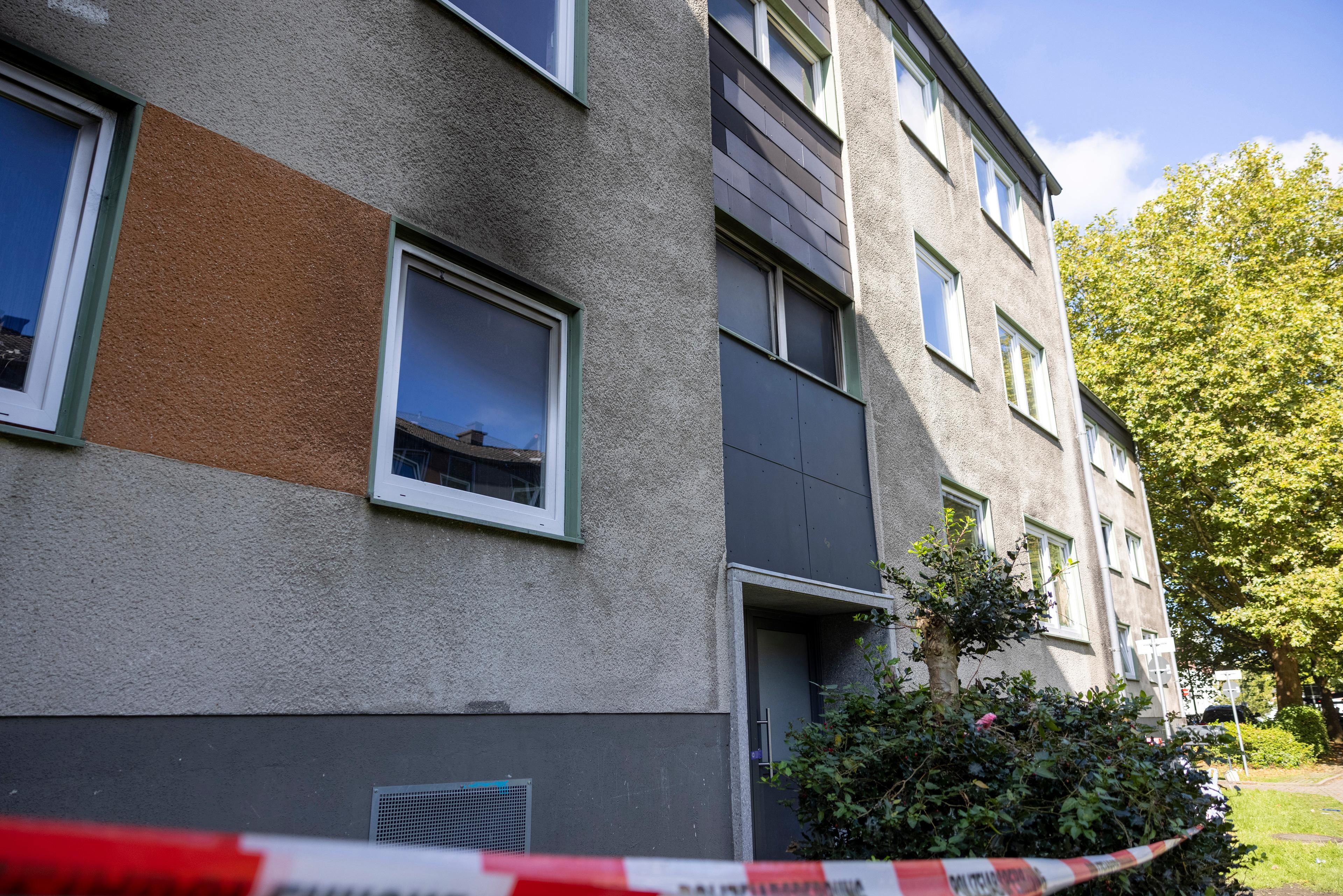 Flera människor skadades i samband med bränderna i Essen. Foto: Thomas Banneyer/AP/TT