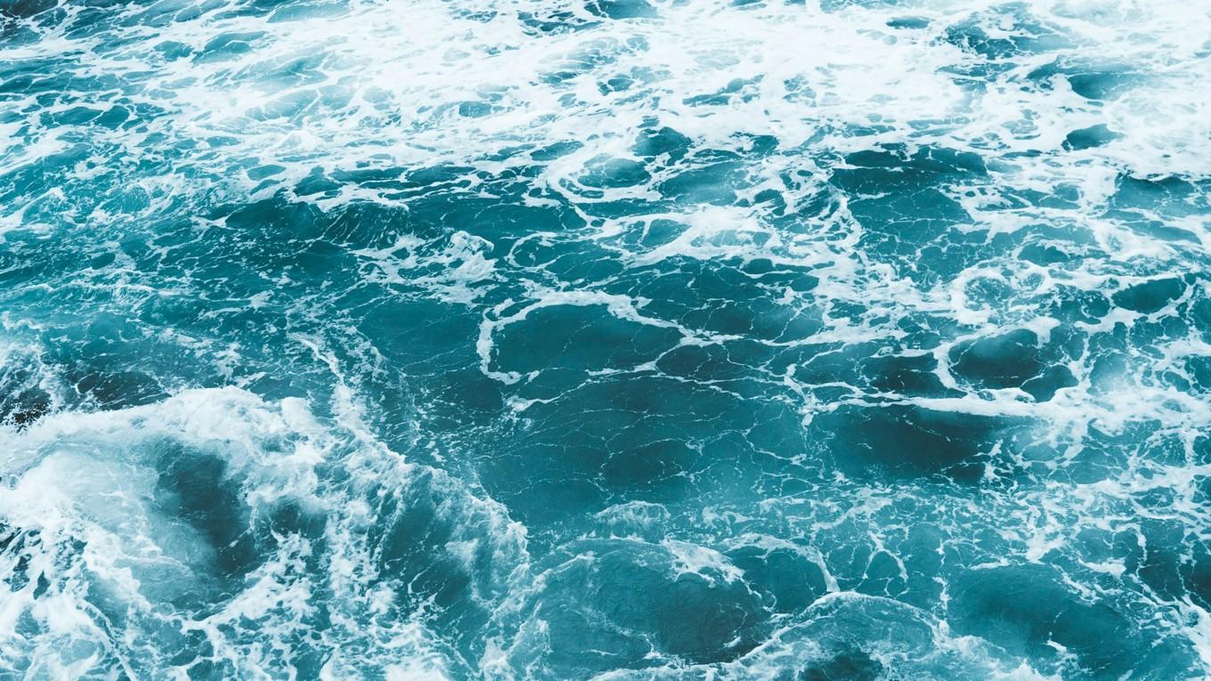 Planeten Solaris yta är täckt av en väldig ocean som kan skapa minnen. Foto: Peter Fogden