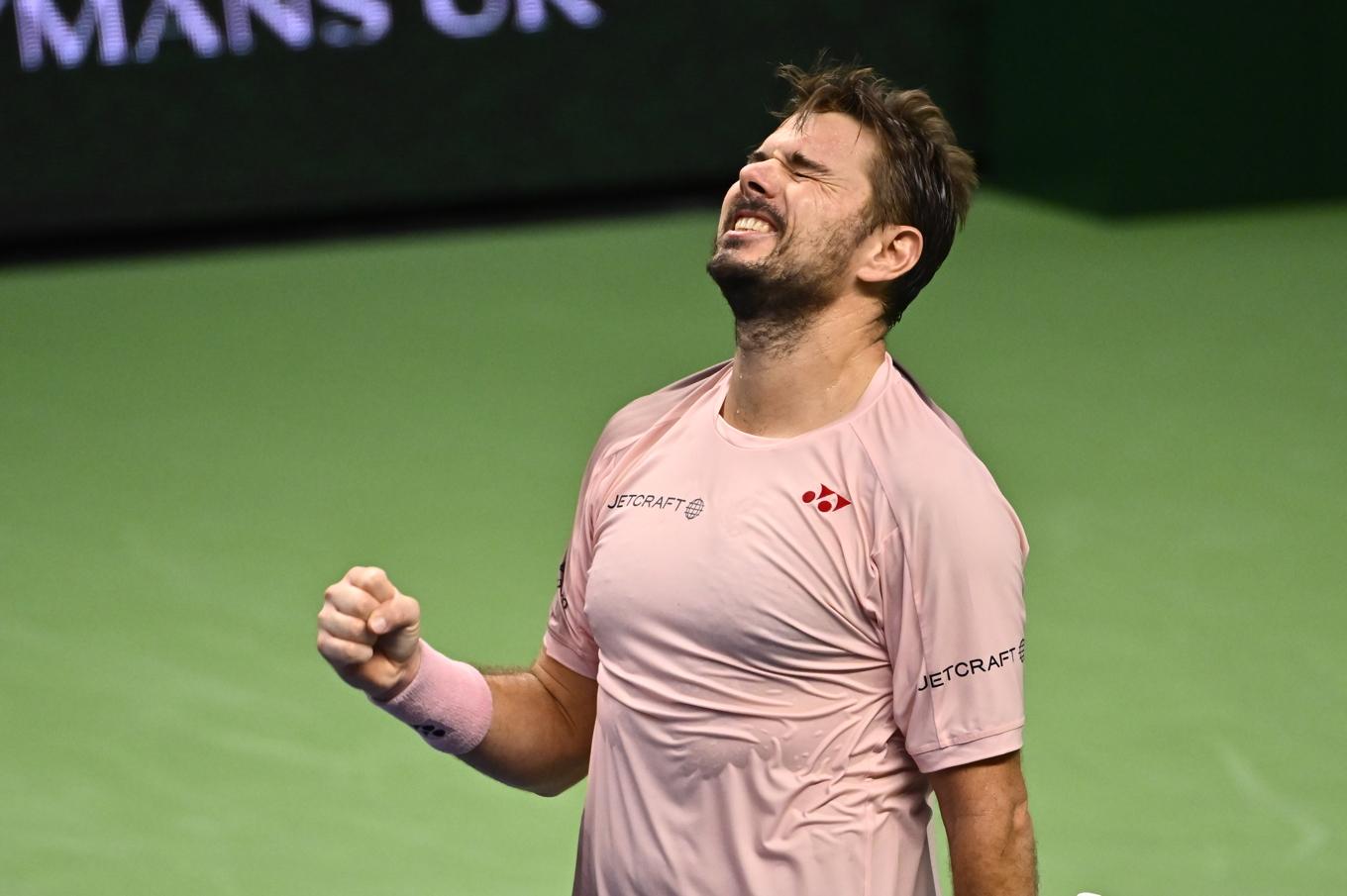 Stan Wawrinka knyter näven efter segern över Andrej Rubljov. Foto: Anders Wiklund/TT