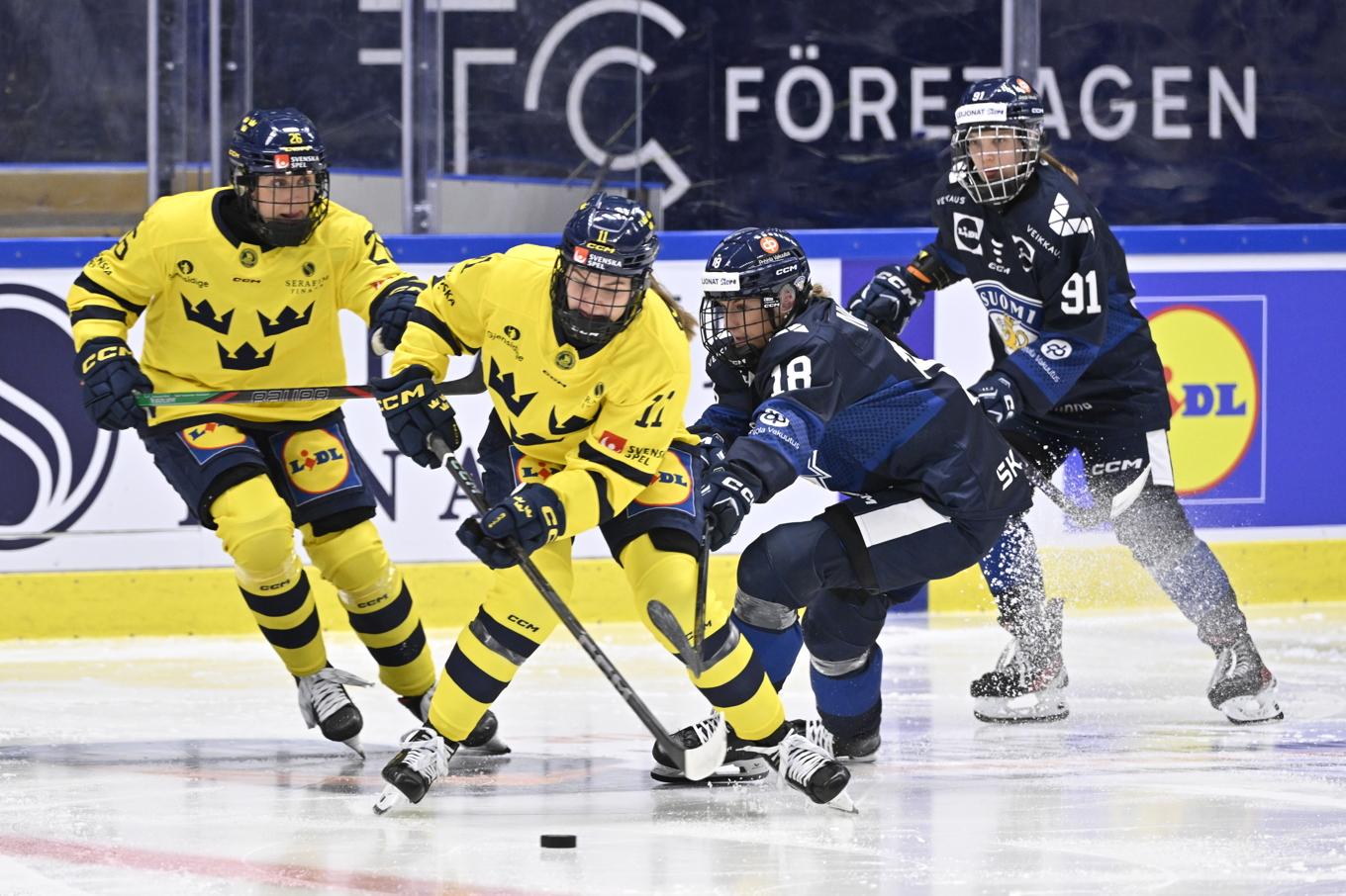 Det blev förlust för Damkronorna i sista landskampen på hemmaplan mot Finland. Foto: Henrik Montgomery/TT