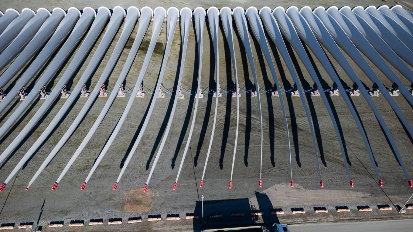 Havsbaserade vindkraftverk blir allt större. EU-kommissionen förväntas klubba ett mål om installation av runt 20 000 vindturbiner i Nordsjön fram till år 2050. 
Foto: Jonathan Näckstrand/AFP via Getty Images