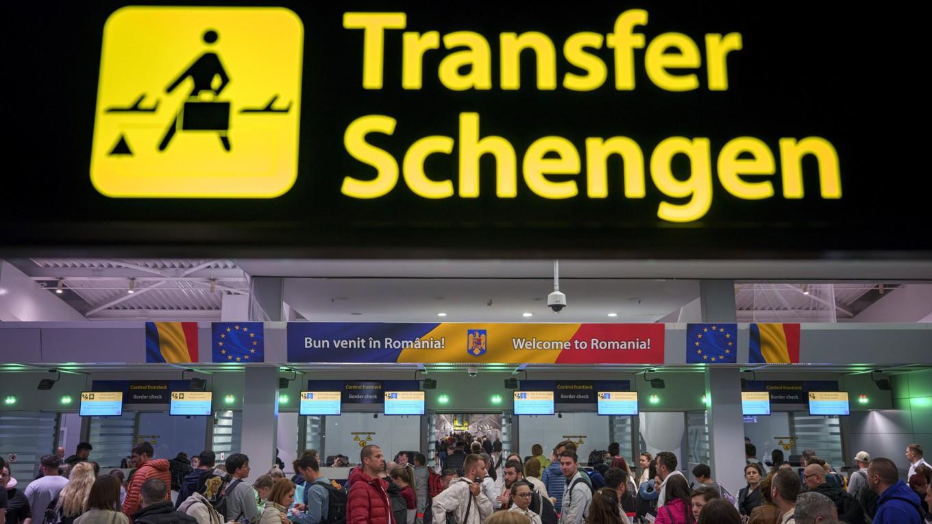 För flyg- och sjötrafik släpptes Rumänien och Bulgarien in i Schengenzonen för nio månader sedan, den 31 mars. Foto: Andreea Alexandru/AP/TT