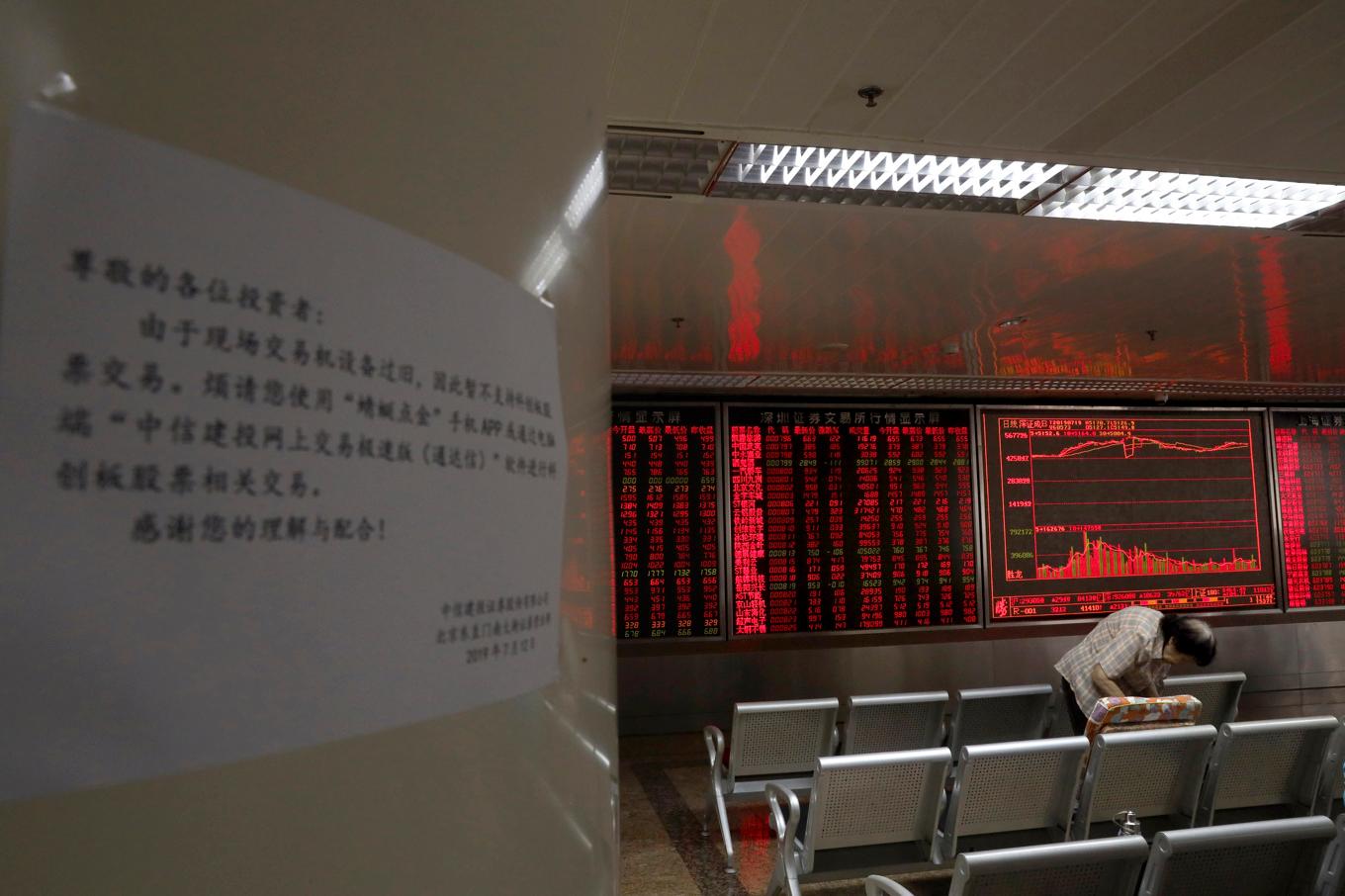 Utvecklingen pekade nedåt på börserna i Kina. Arkivbild. Foto: Ng Han Guan/AP/TT