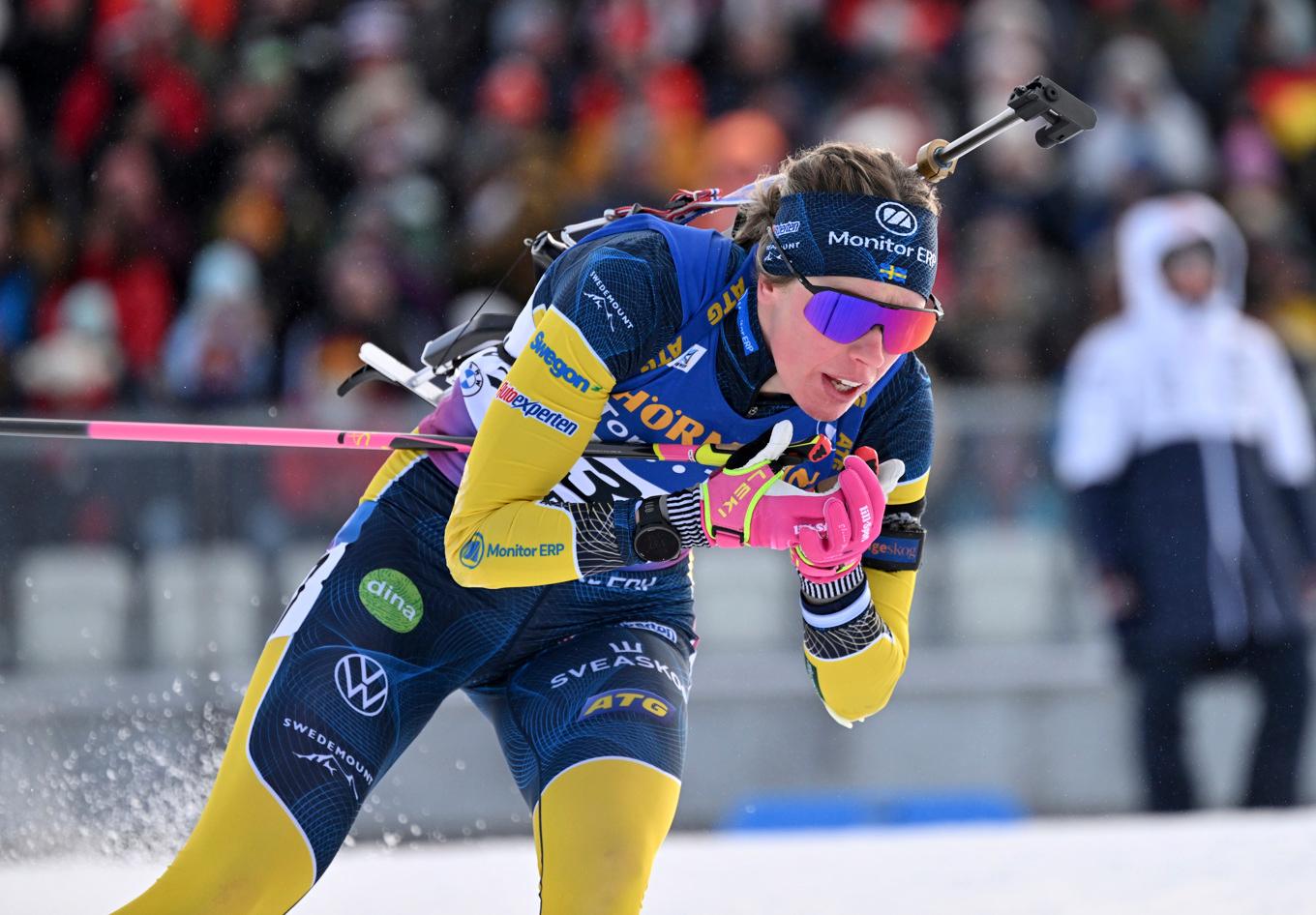 Elvira Öberg körde Sverige till seger i mixedstafetten. Foto: Martin Schutt/AP/TT